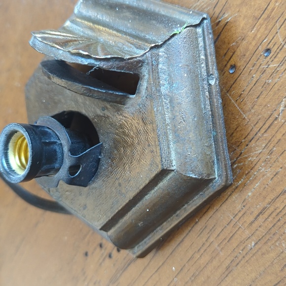 Strained Glass Fan accent/night light - Picture 13 of 15